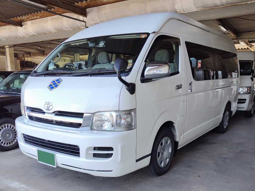 ジャンボ車外観